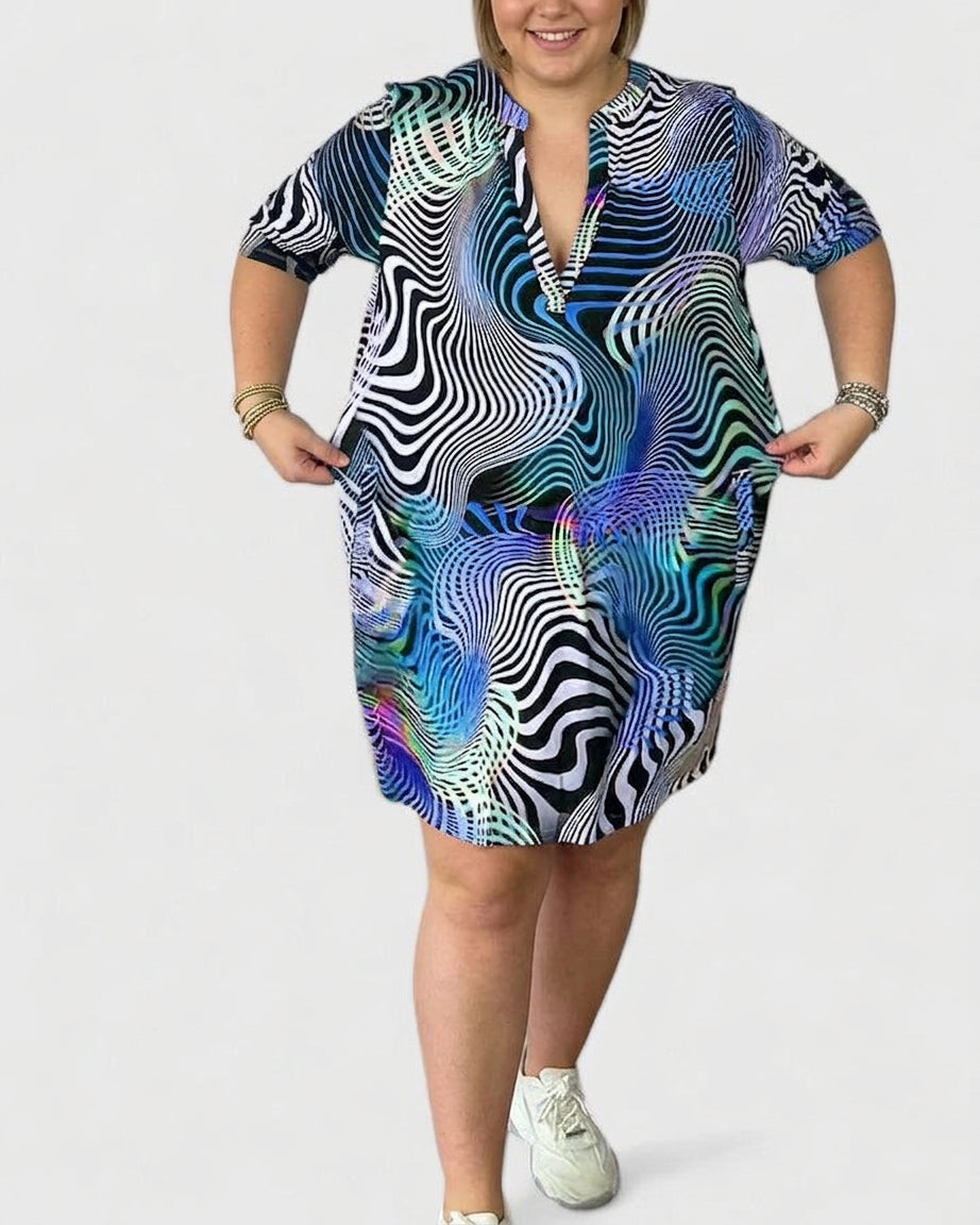 Helinae | Sophisticated V-neck Dress