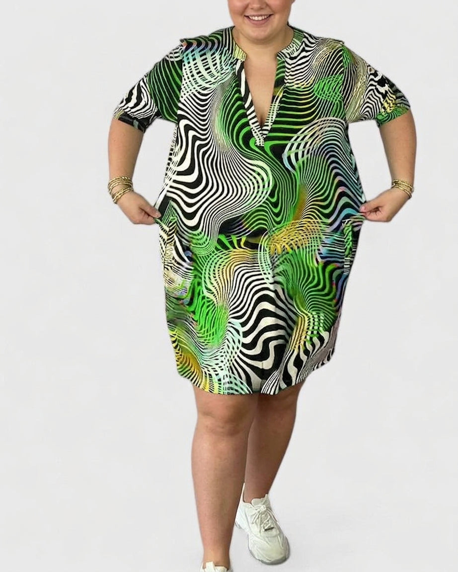 Helinae | Sophisticated V-neck Dress